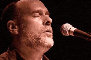 Walking in Memphis (Voice Marc Cohn, Piano comp. and Orchestra) by Marc Cohn